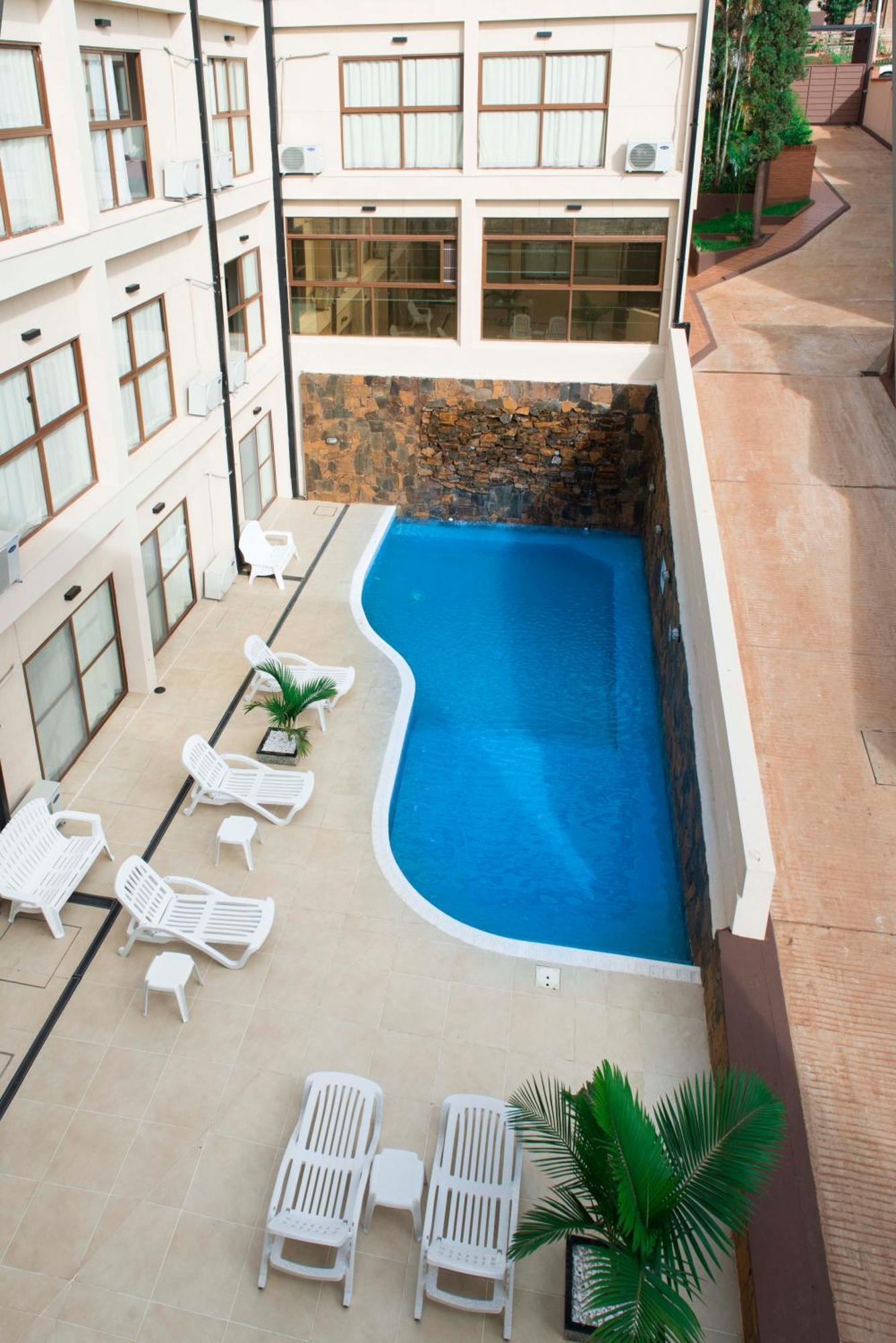 Arami Hotel & Lodge ปูแอร์โตอีกวาซู ภายนอก รูปภาพ